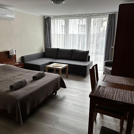 瑟维斯综合公寓酒店 克拉科夫 外观 照片